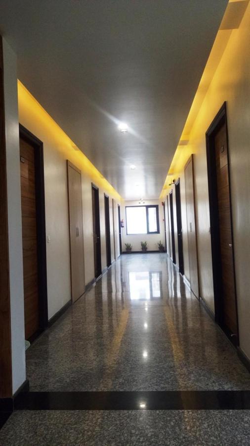 Alankrita Suites & Party Halls Meerut Exteriör bild