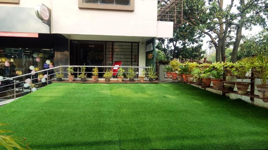 Alankrita Suites & Party Halls Meerut Exteriör bild